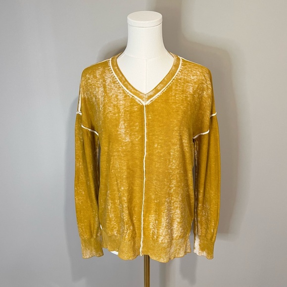Laurie Felt Sweaters - Laurie Felt Yellow Distressed Lightweight V-Neck Sweater Size XXS